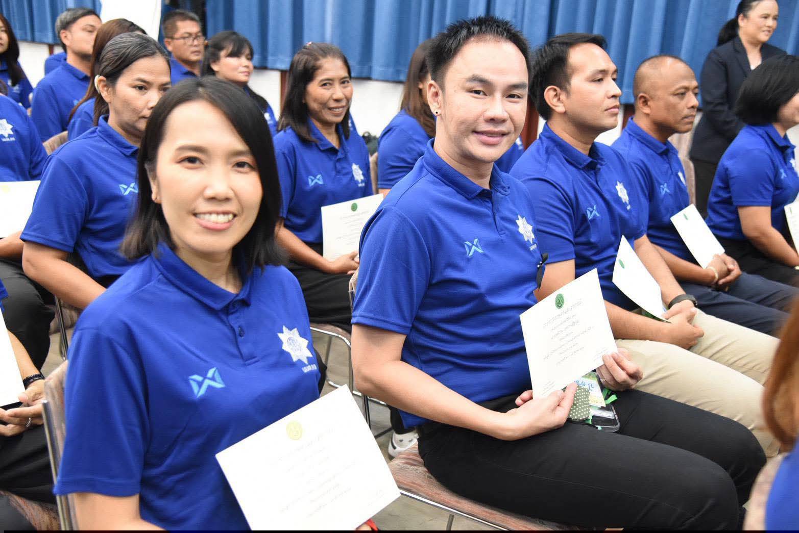 title - รองปลัดกระทรวงเกษตรและสหกรณ์ เป็นประธานในพิธีปิดและมอบประกาศนียบัตรแก่ผู้ผ่านการฝึกอบรมหลักสูตร นักบริหารการพัฒนาการเกษตรและสหกรณ์ ระดับต้น รุ่นที่ 80 ณ หอประชุมหม่อมราชวงศ์หญิงรสลิน คัคณางค์ ศูนย์ส่งเสริมและพัฒนาอาชีพเสริมนอกภาคการเกษตร (ศูนย์ศิลปาชีพ บางไทรฯ (เดิม))